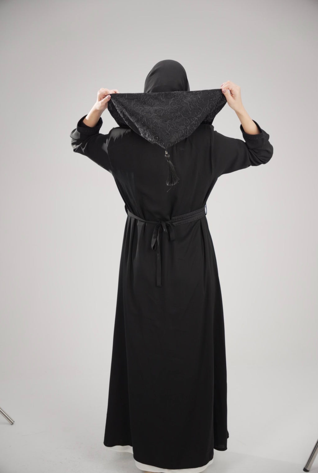 The Eclipse Hooded Abaya – Premium Korean Silk