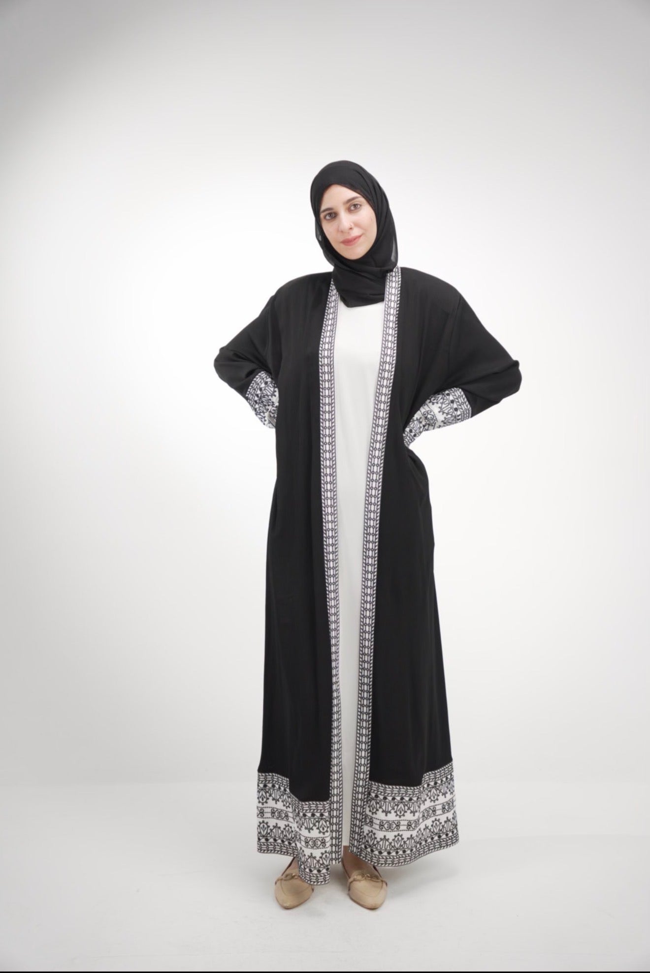 Elegant Black & Ivory Embroidered Abaya