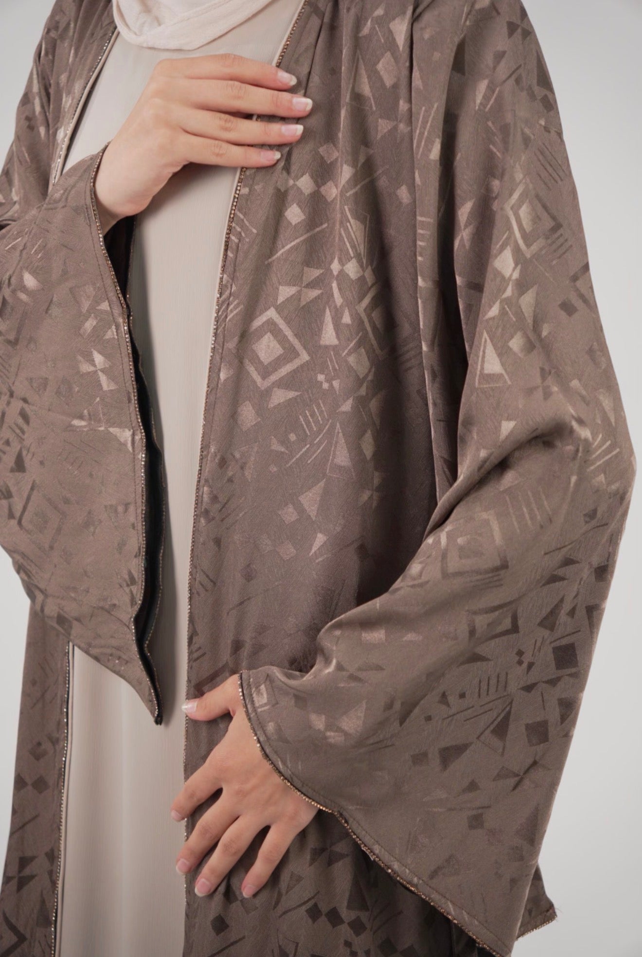 Geometric two piece Luxe Open Abaya – Earth Tones & Satin Finish Mocha Brown