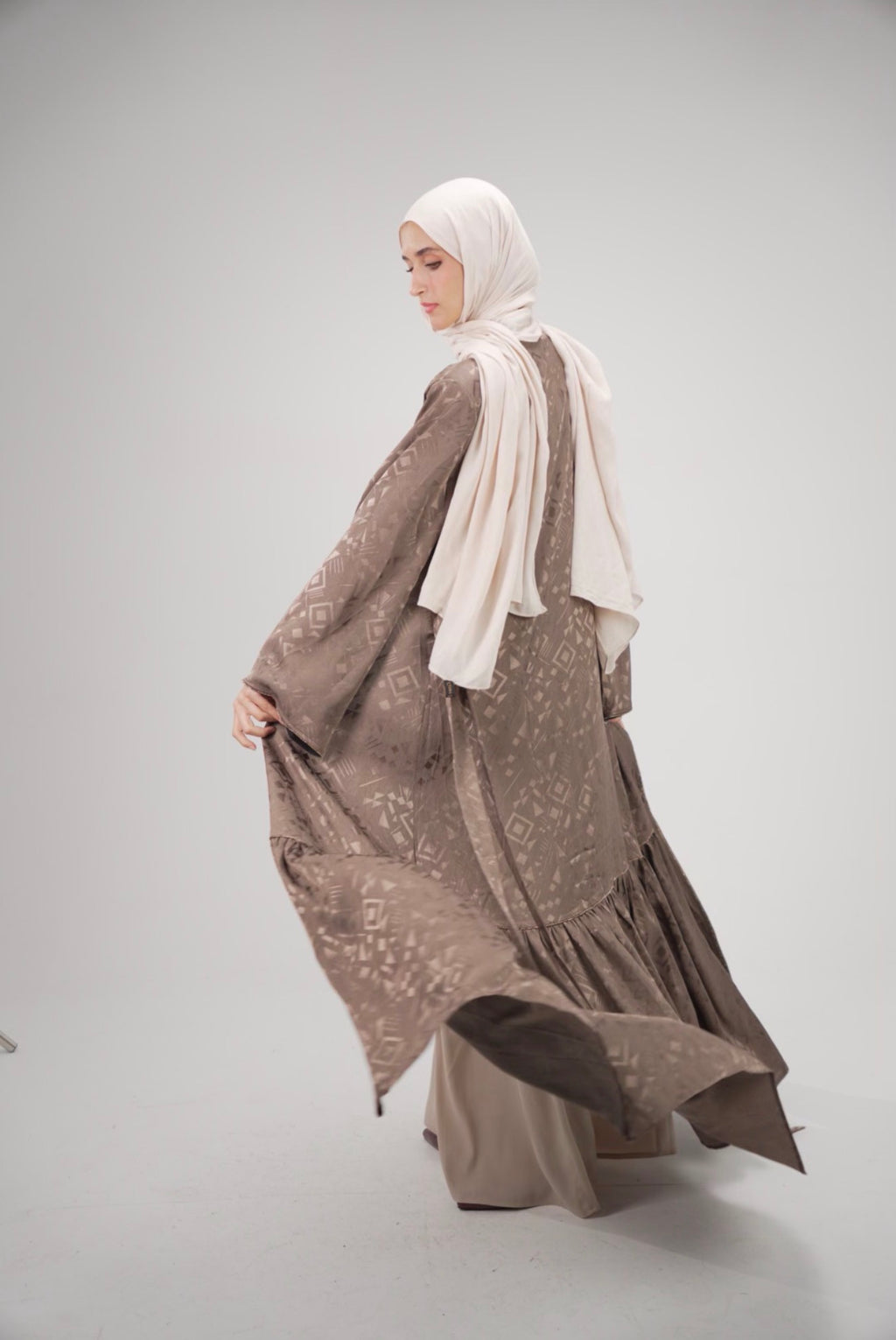 Geometric two piece Luxe Open Abaya – Earth Tones & Satin Finish Mocha Brown