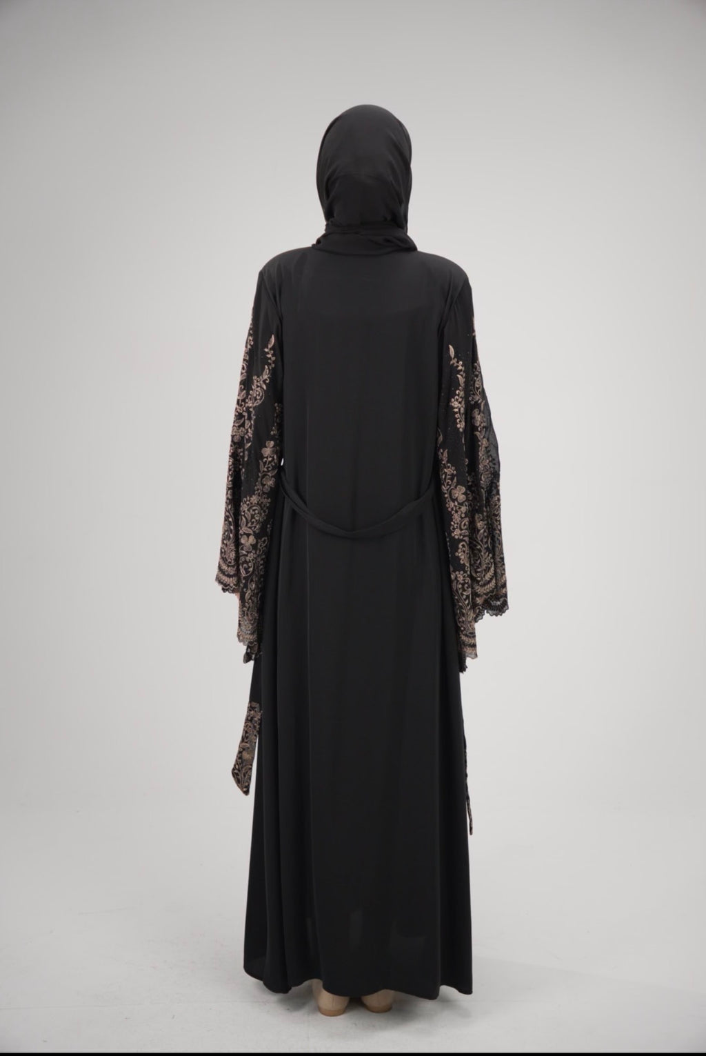 Elegant Midnight Noir Abaya with Scalloped Lace Bell Sleeves