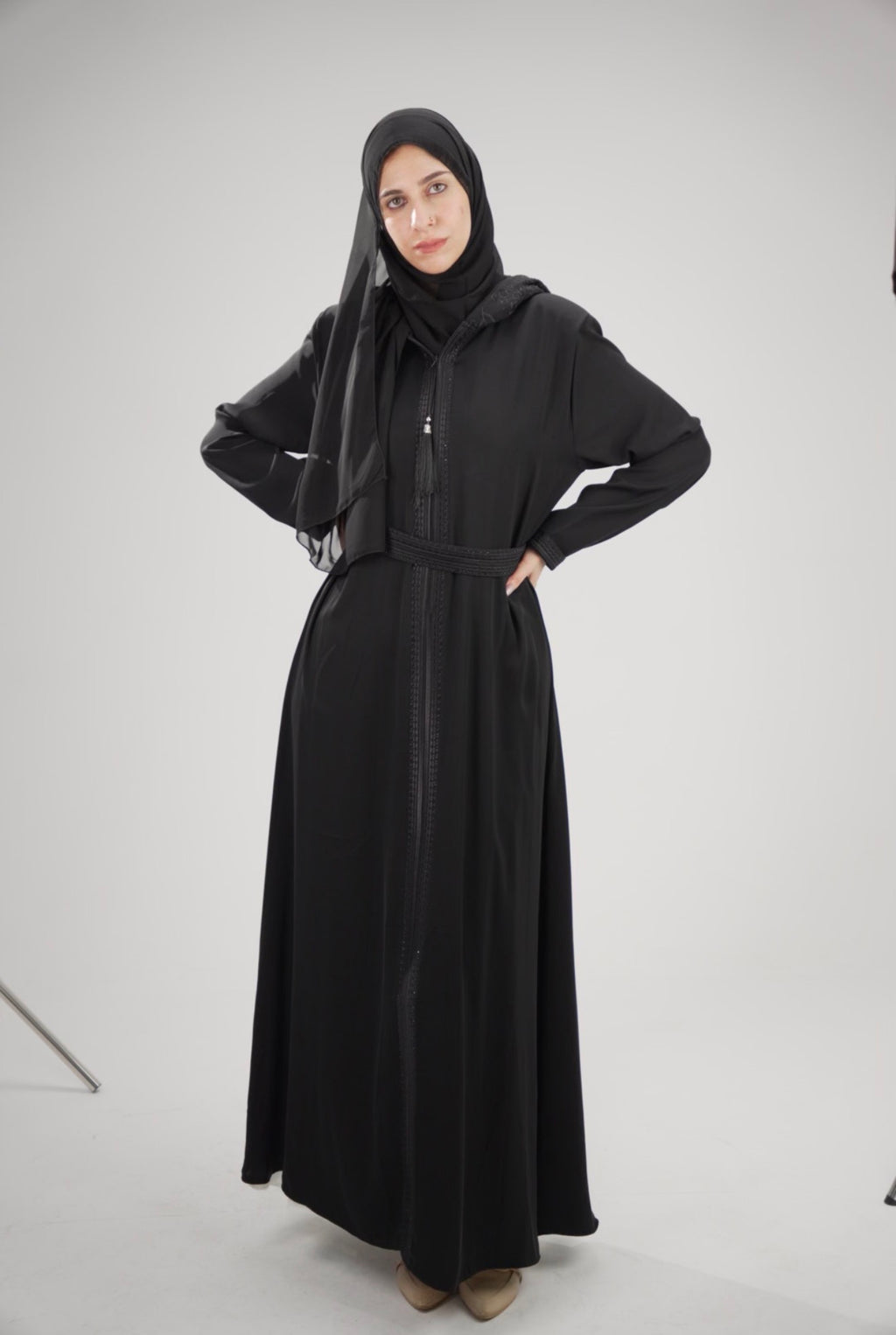 The Eclipse Hooded Abaya – Premium Korean Silk