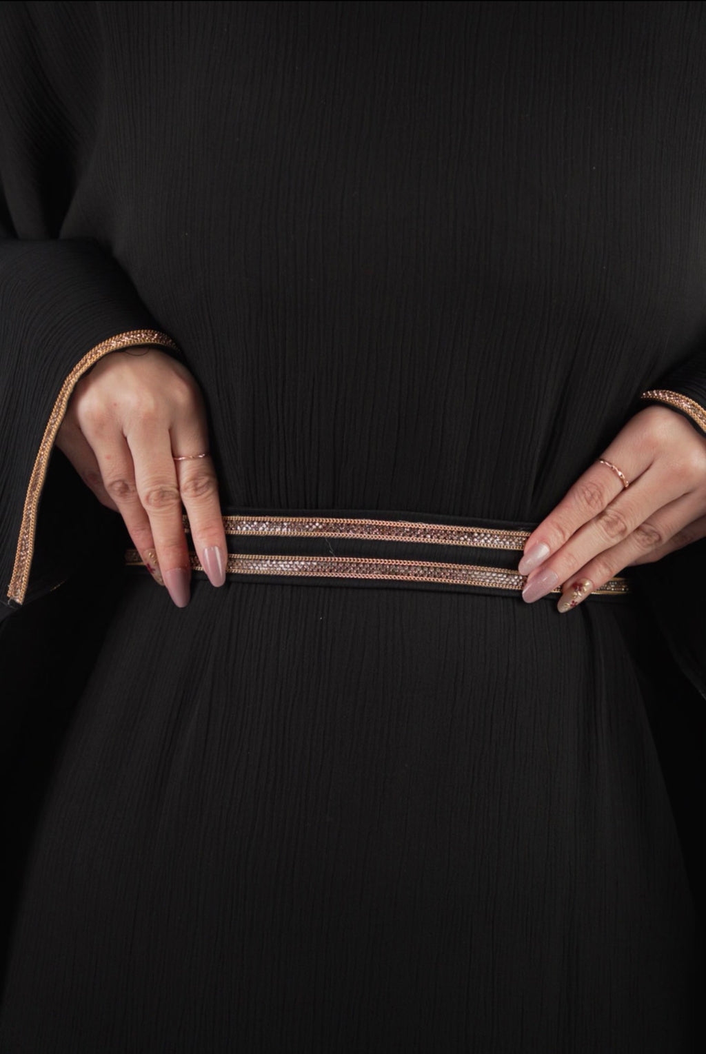 The Luxe Onyx Minimalist Closed Front Abaya Black