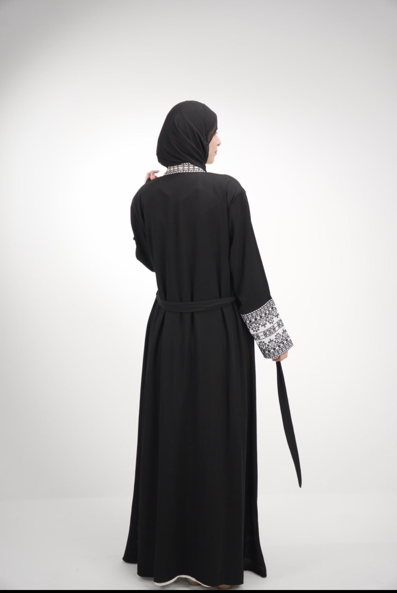 Elegant Black & Ivory Embroidered Abaya