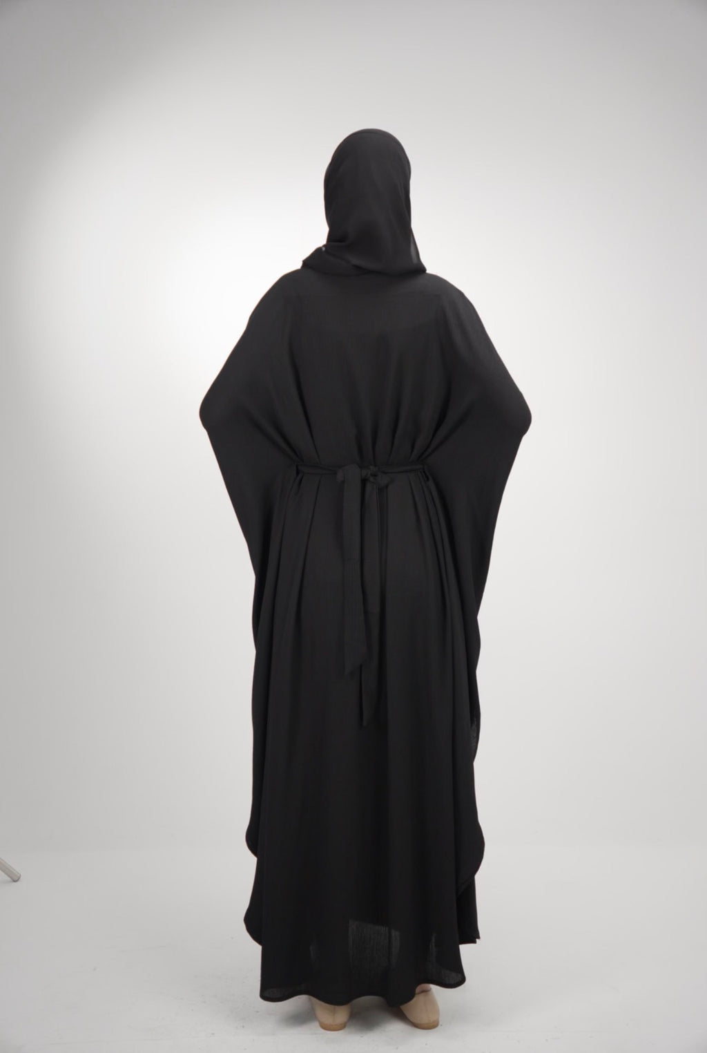 The Luxe Onyx Minimalist Closed Front Abaya Black