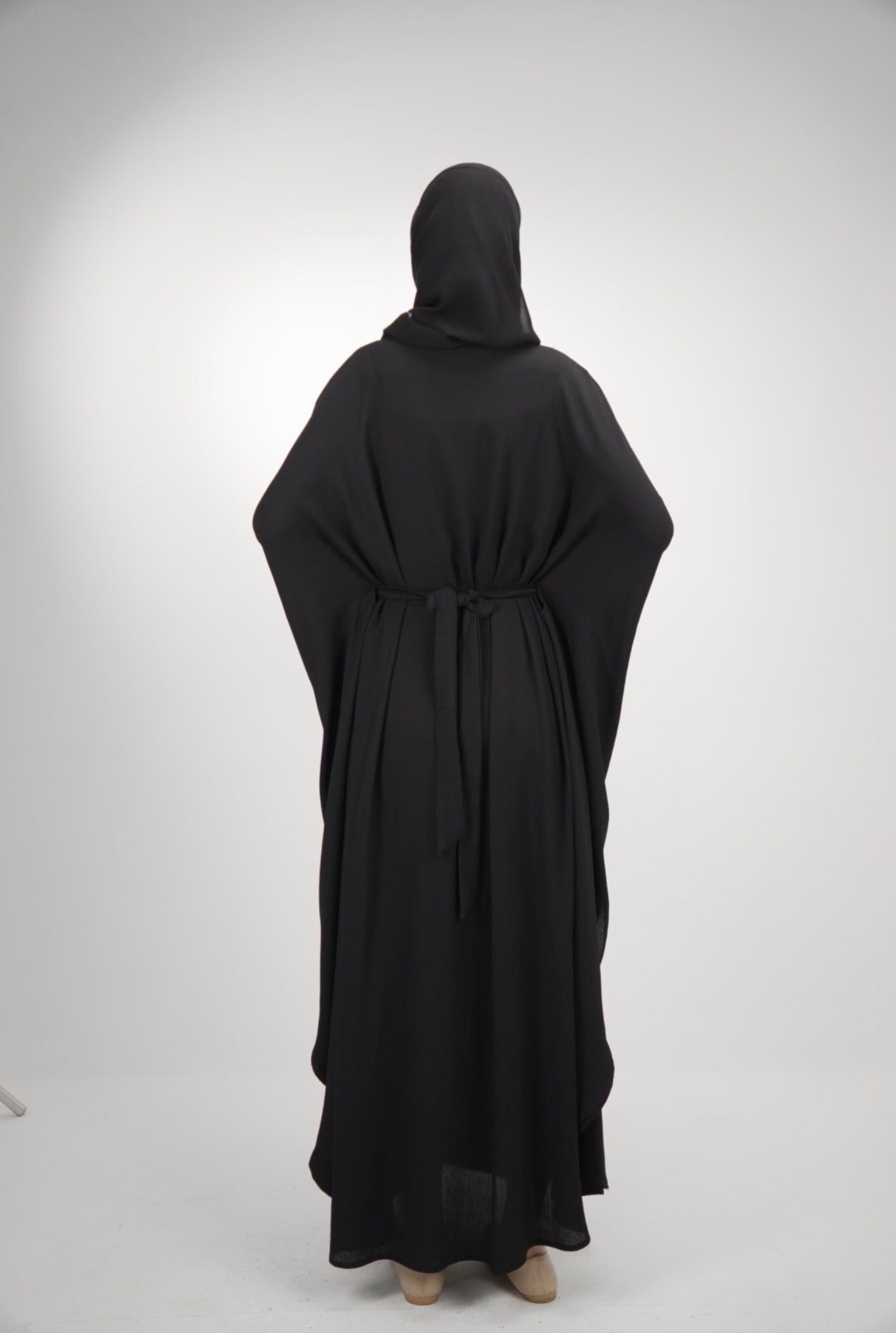 The Luxe Onyx Minimalist Closed Front Abaya Black