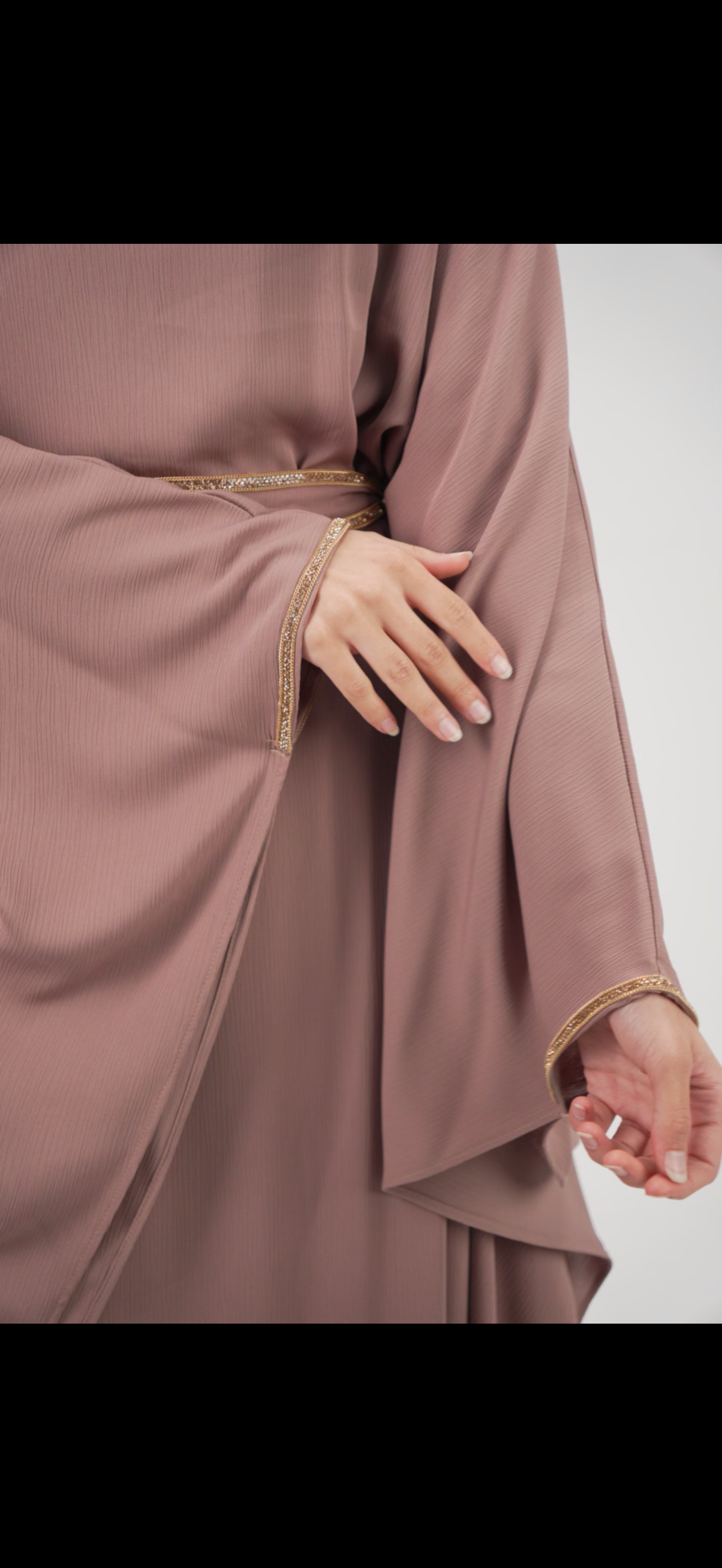 The Onyx Sculpt Minimalist light green