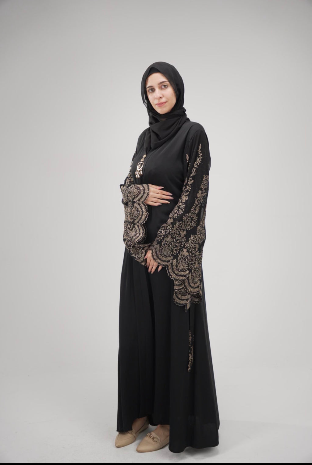 Elegant Midnight Noir Abaya with Scalloped Lace Bell Sleeves